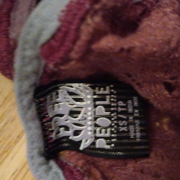 Free People tie die crop top - Picture 4 of 4